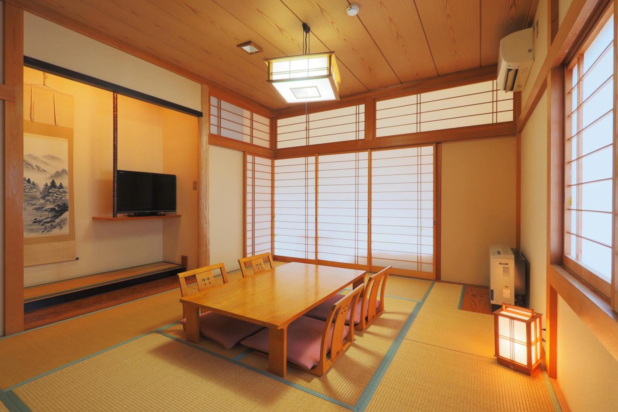 Hatago Tsubakiya Yamanakako Rum bild