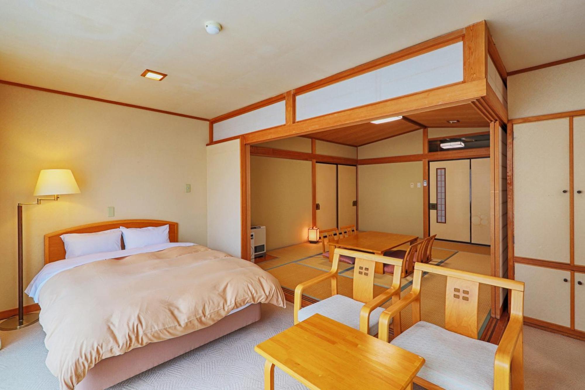 Hatago Tsubakiya Yamanakako Rum bild
