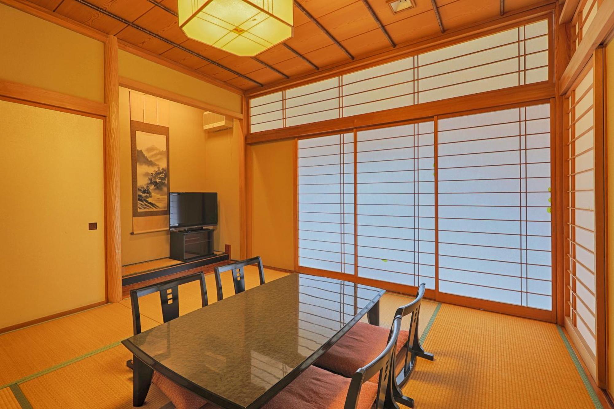 Hatago Tsubakiya Yamanakako Rum bild