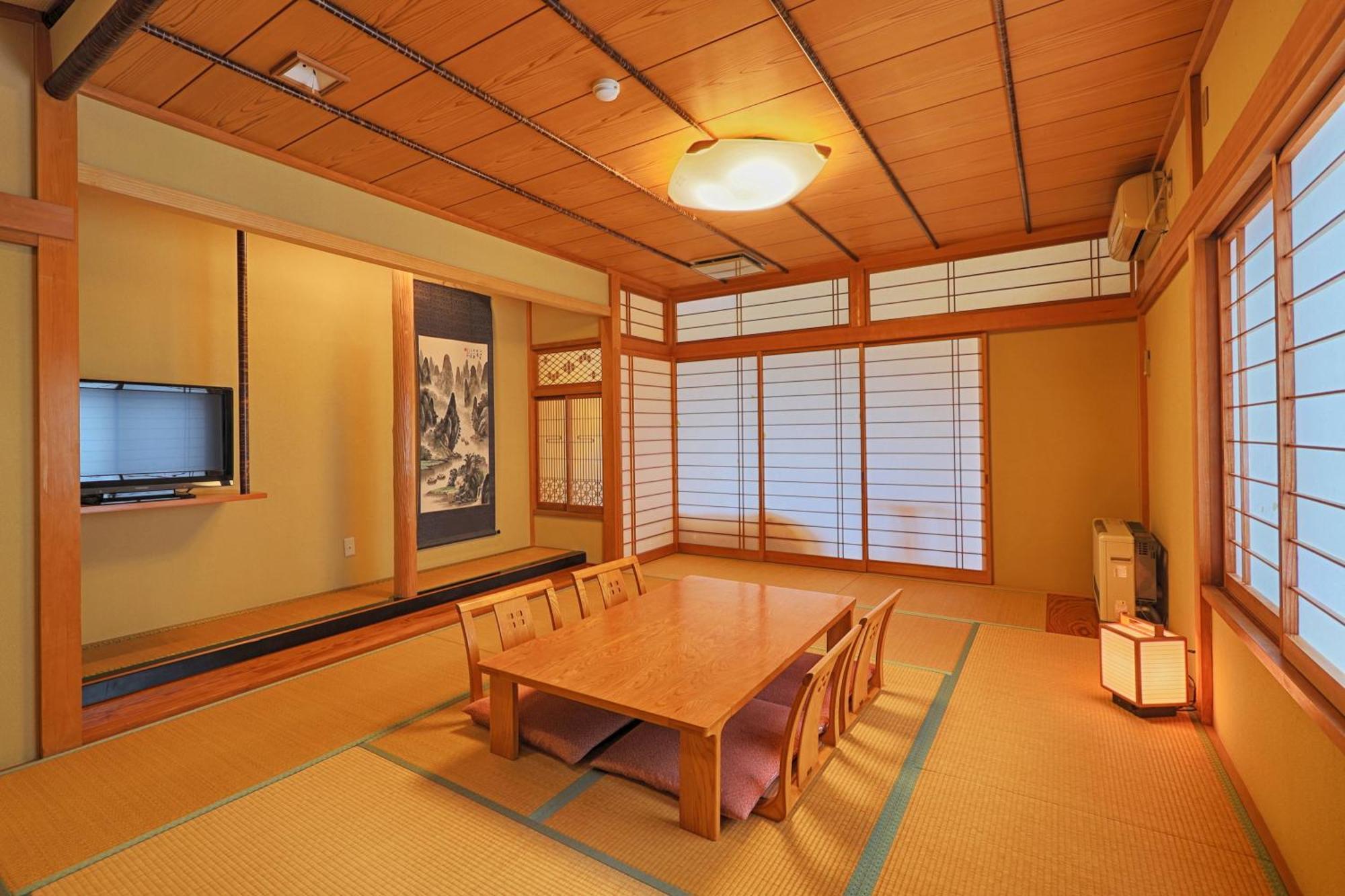 Hatago Tsubakiya Yamanakako Rum bild